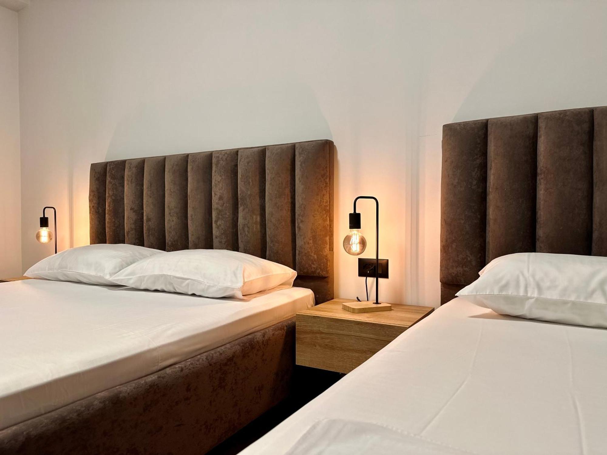 Lidia Apartments Sarande Bagian luar foto