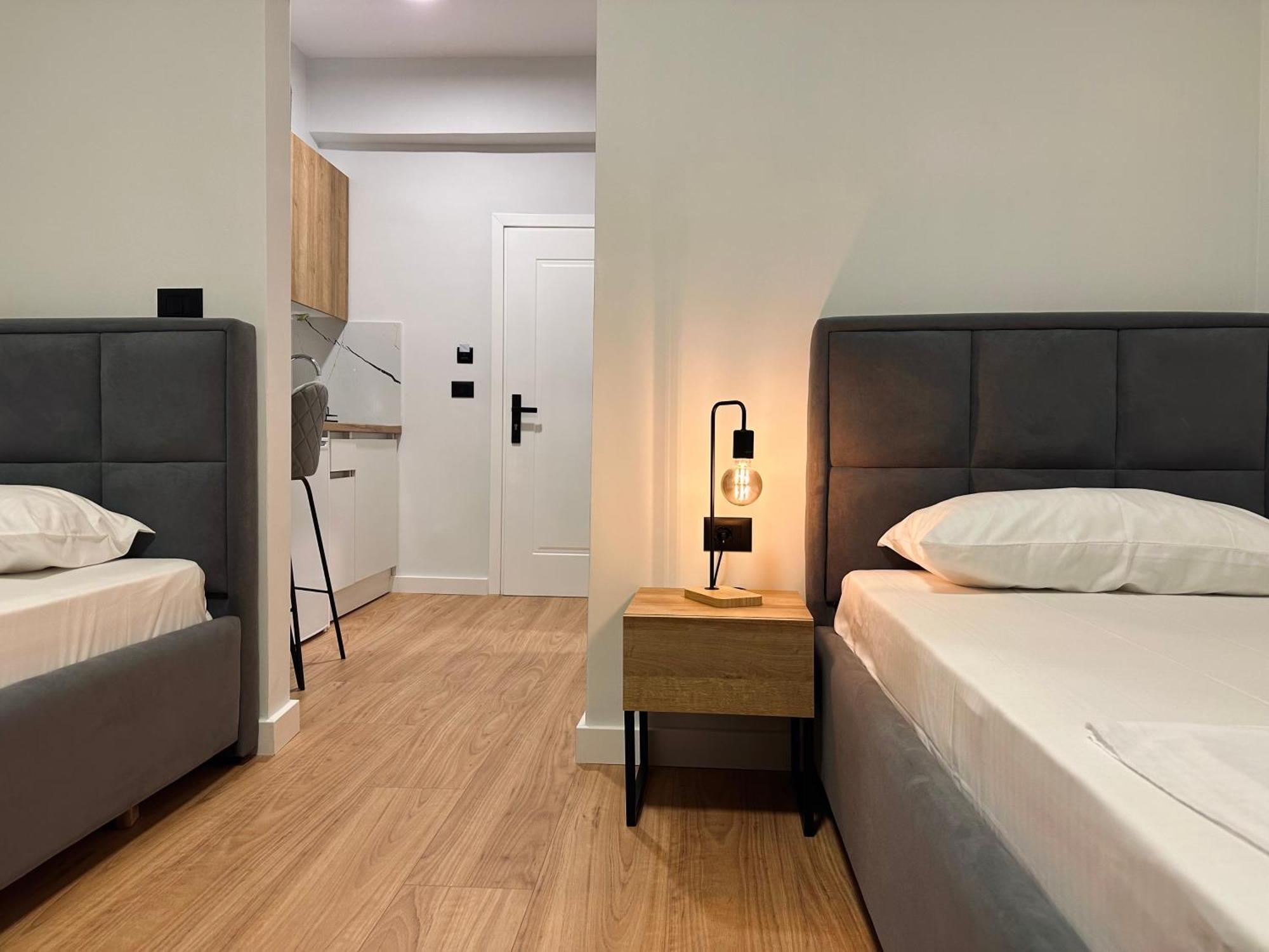 Lidia Apartments Sarande Bagian luar foto