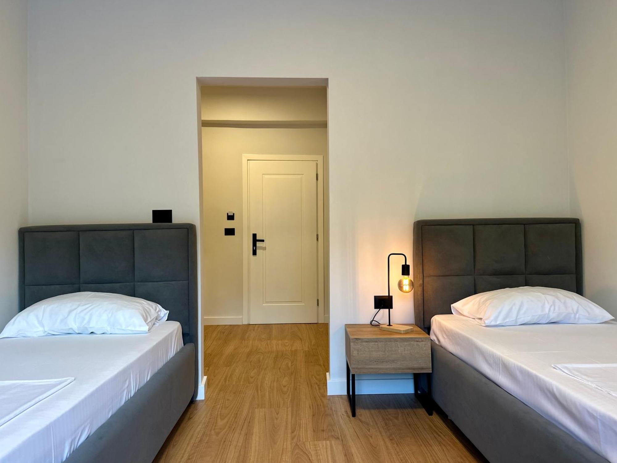 Lidia Apartments Sarande Bagian luar foto